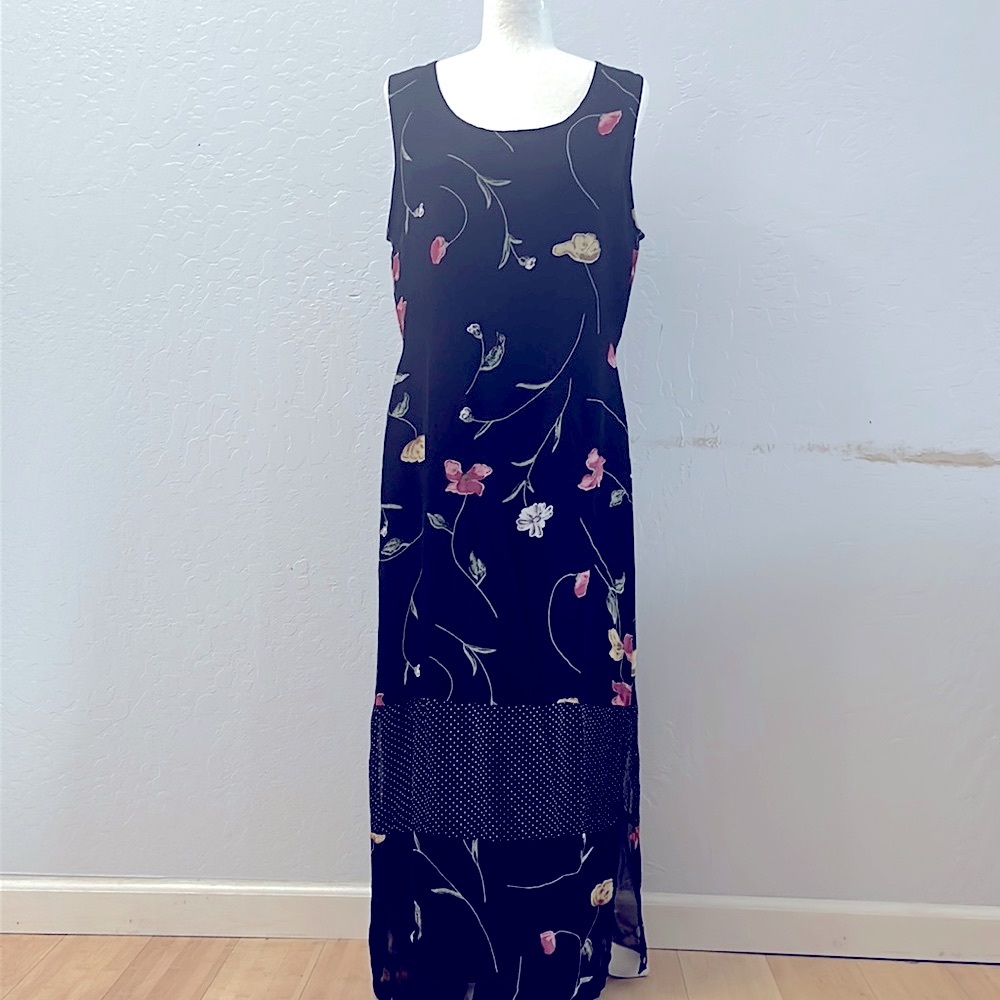 Ash & Sara Rayon Black multicolor Printed Adjustable waist ties Maxi Dre…